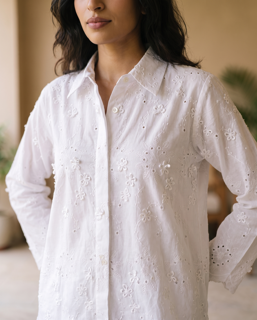 Chantilly Limited Collection